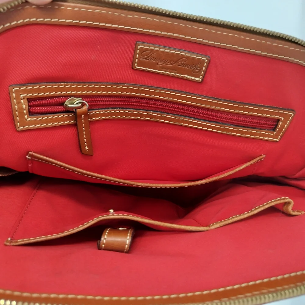 Dooney & Bourke Pebble Grain Zip Zip Satchel Bordeaux in great condition - Picture 12 of 16